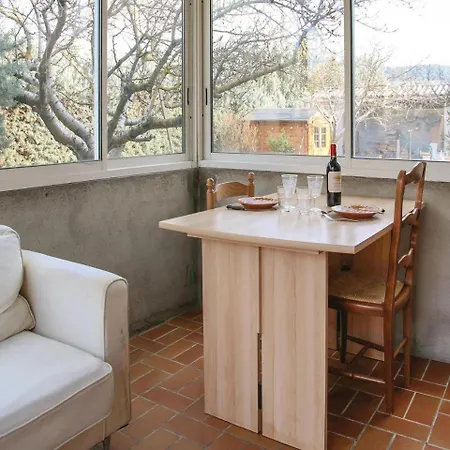 Two-bedroom Holiday In Les Bains *