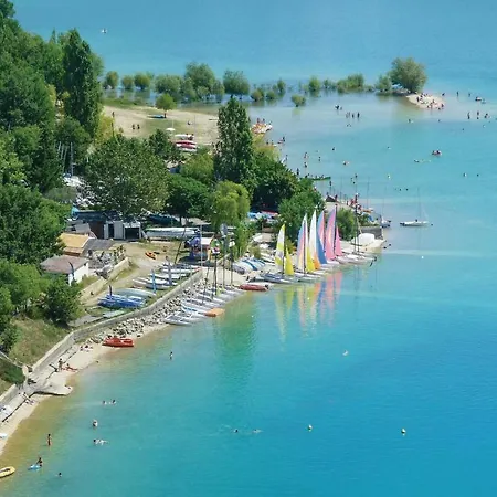 Two-bedroom Holiday In Les Bains * Gréoux-les-Bains